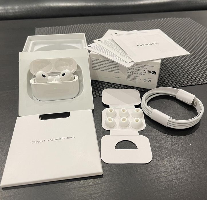 Apple AirPods Pro 2 - второ поколение (последен модел) - чисто нови ! ! !