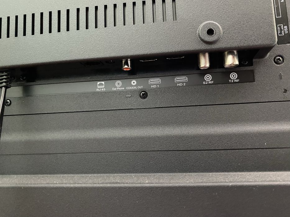 телевизор новый 109 см