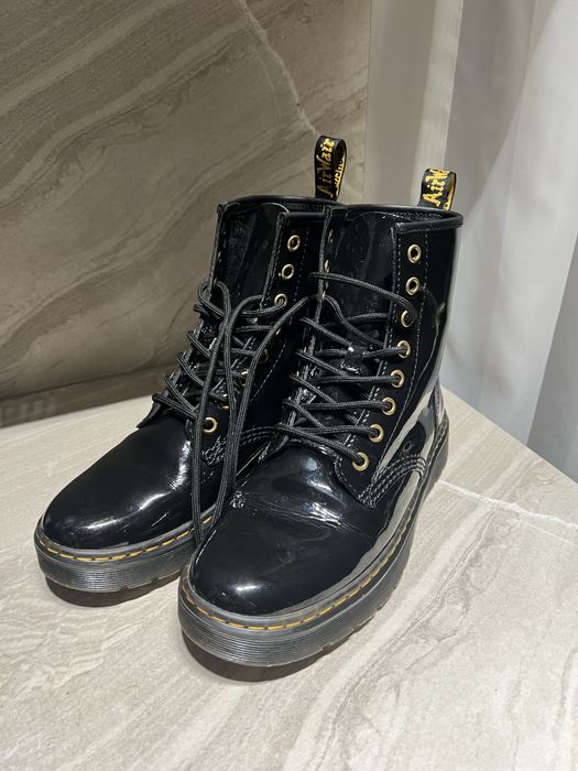 Боти на Dr.Martens