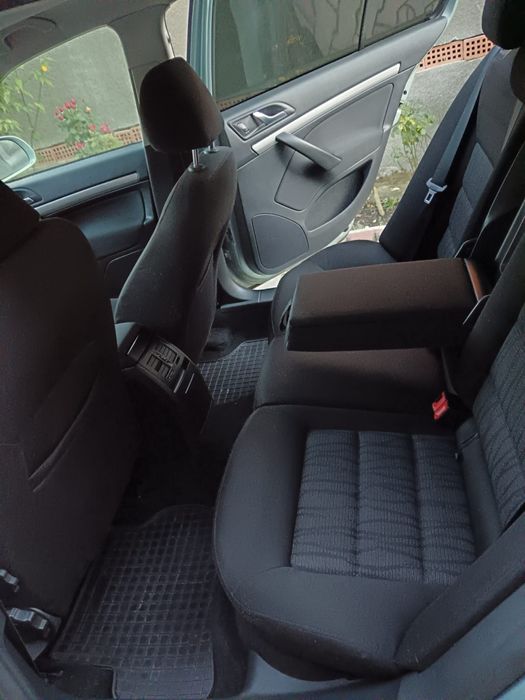 Vând Skoda Octavia 2 facelift