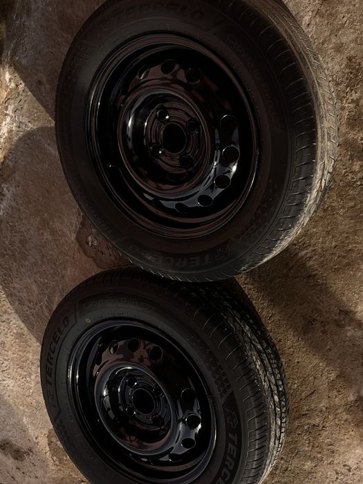 Шины продается 185/65/14