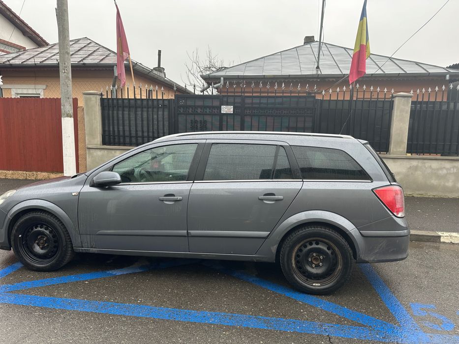 Vând Opel astra H