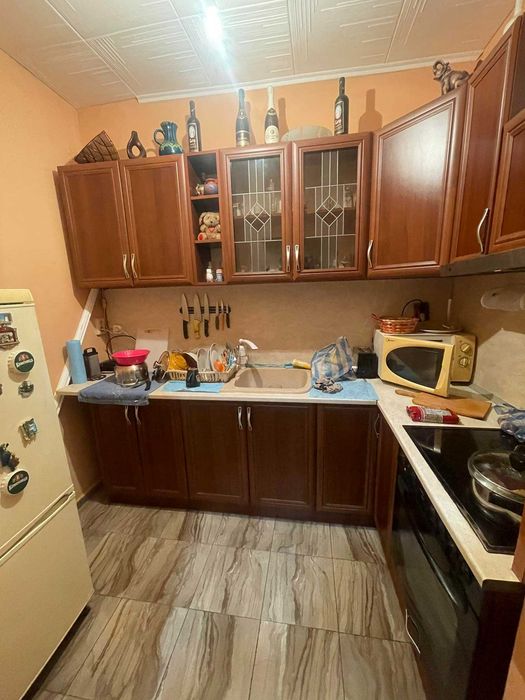 Обзаведен Двустаен Апартамент за Продажба, в гр.Търговище, кв. Боровец