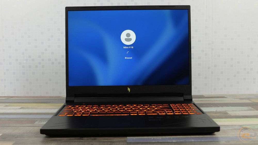 Acer Nitro v16 Gaming Noutbook