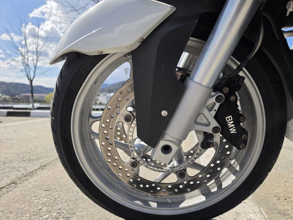 Motocicleta-  BMW R 1200 RT