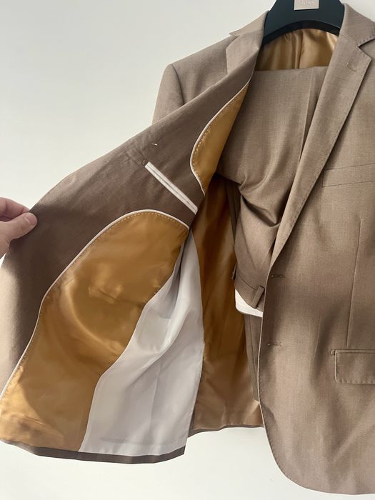 Костюм Bitsiani.