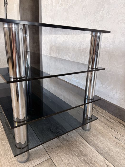 Тумба под телевизор/стол