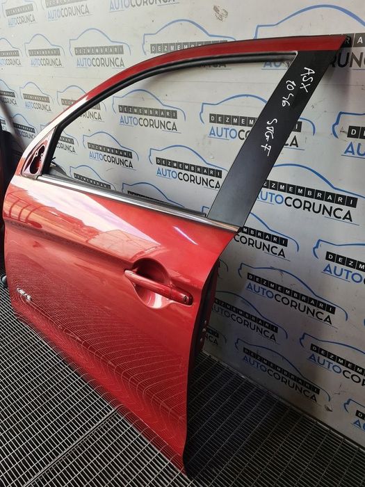 Usa Stanga Fata Mitsubishi ASX 2010 - 2012 SUV 4 Usi ROSU (1046) LOVITA ȘI ZGÂRIATA