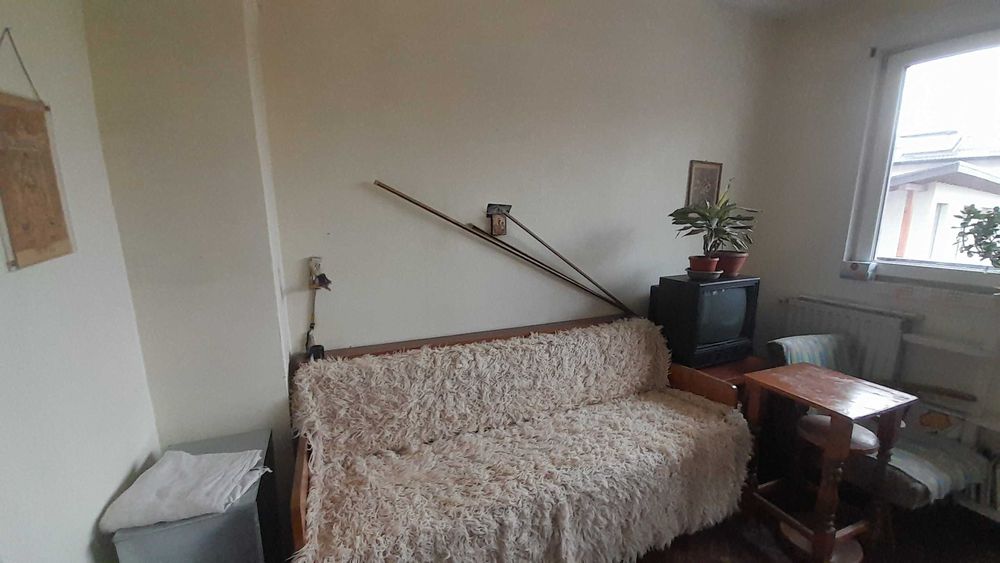 Продава се Тристаен апартамент в Разлог - 80 кв.м за 1225 €/кв.м - Снимка #2