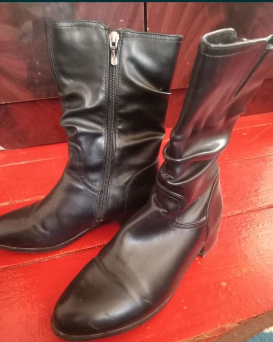 Продам сапоги женские