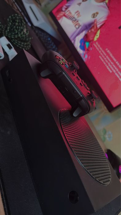 Xbox series s black mat 1 терабайт.