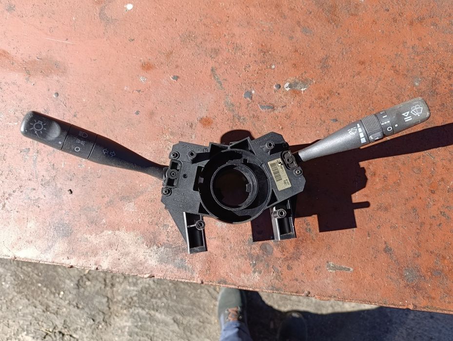 Vând bloc lumini land rover freelander 2000