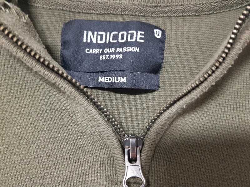 Pulover Indicode cu fermoar la gât. Mărime M, verde militar kaki army