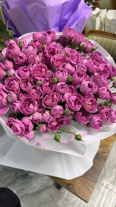Кустовые розы 31шт