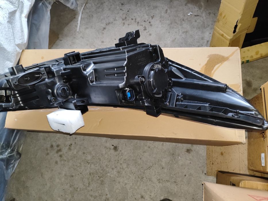 Хундай акцент фара 2020год