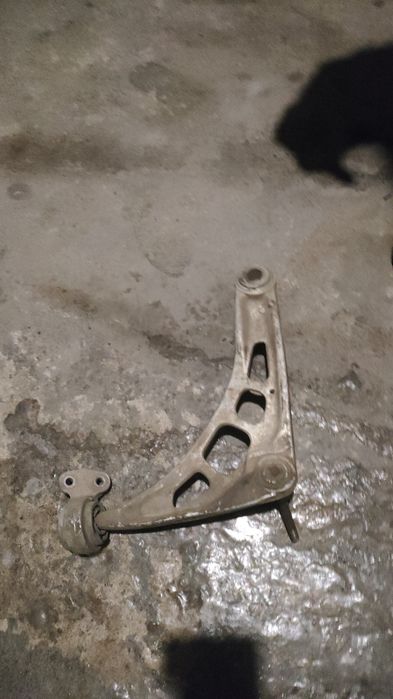 Рычаги БМВ е46 под рестоврацию.