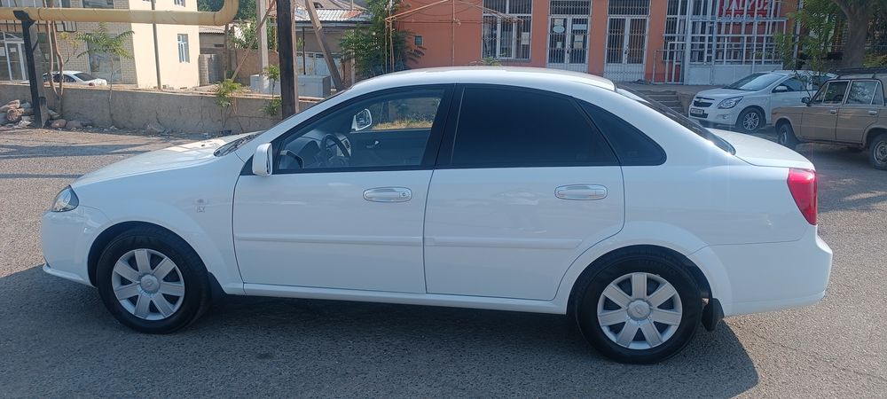Chevrolet Jentra