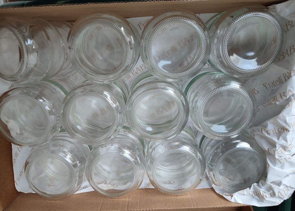 Чаши. Купички.Сребърна бонбониера.