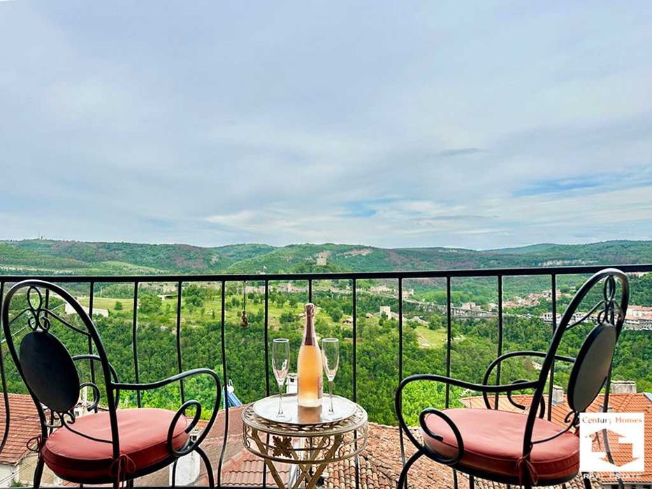 105592 ЕКСКЛУЗИВНО! Уникална четириетажна къща във Велико Търново