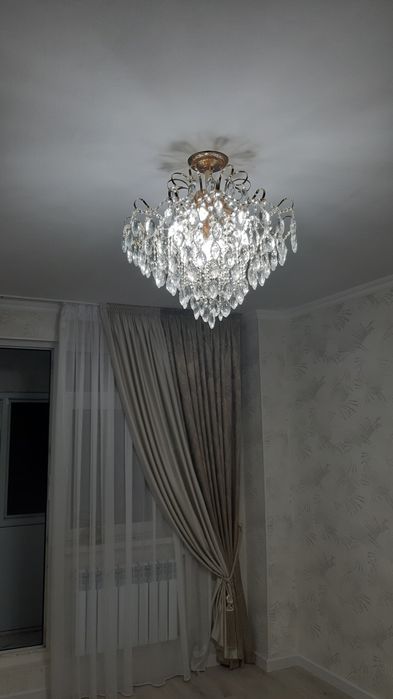 Продается люстра