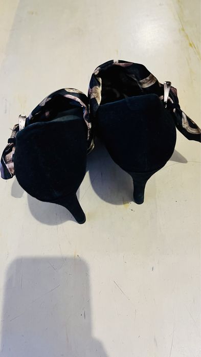 Туфли замшевые 35 р