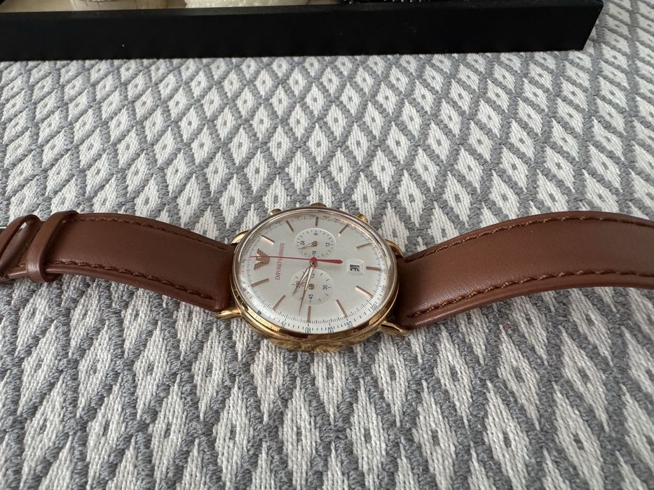 Emporio Armani оригинален часовник