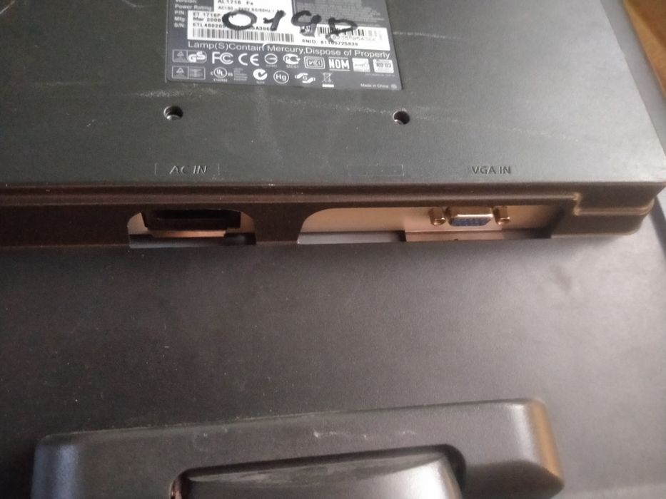Монитор Acer 17 диагональ