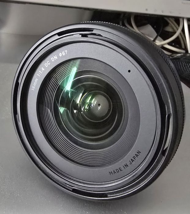 Объектив Sigma eos M 16mm, f/1.4