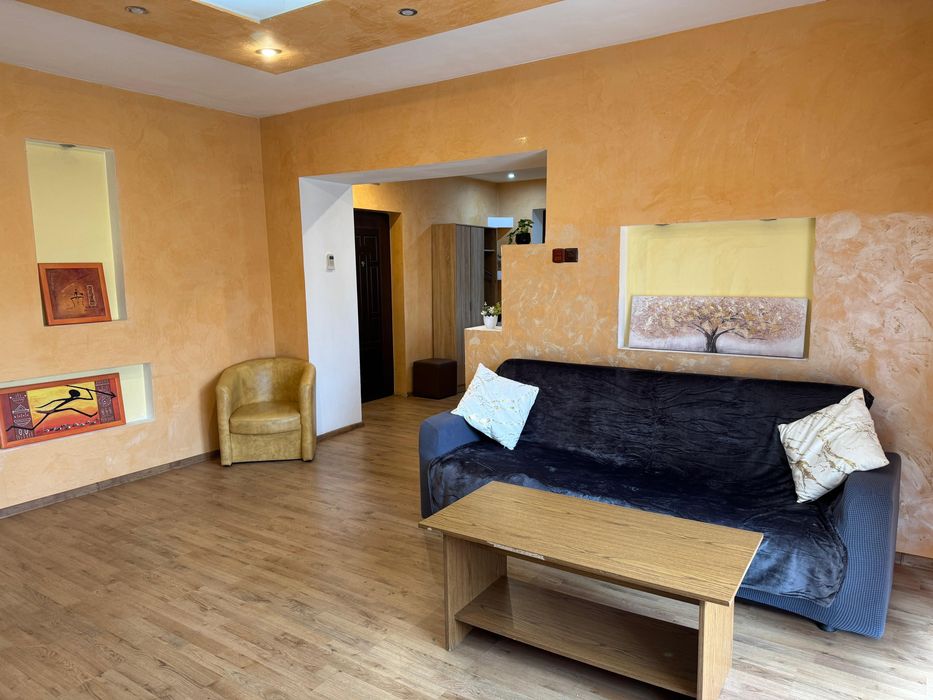 Apartament central de inchiriat