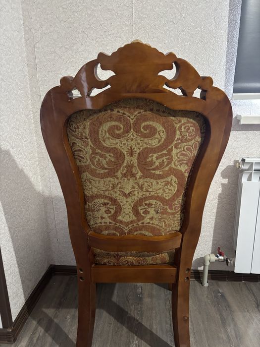 стулья для дома.