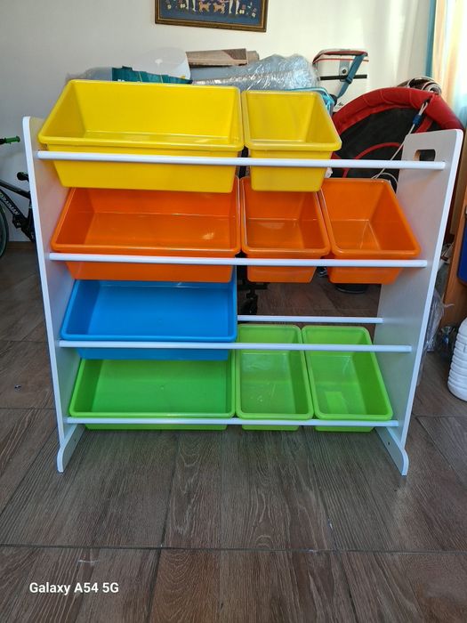 Raft pentru jucării
