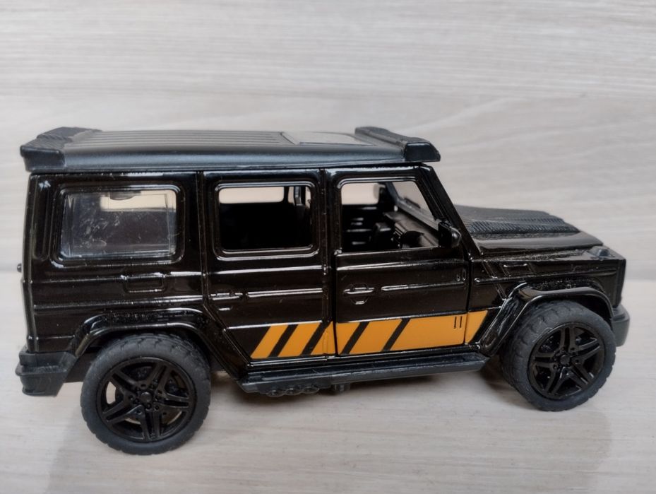 Игрушки машинки железные