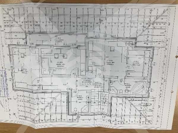 Продава се Къща в Пловдив, Остромила - 380 кв.м за 1048 €/кв.м - Снимка #1