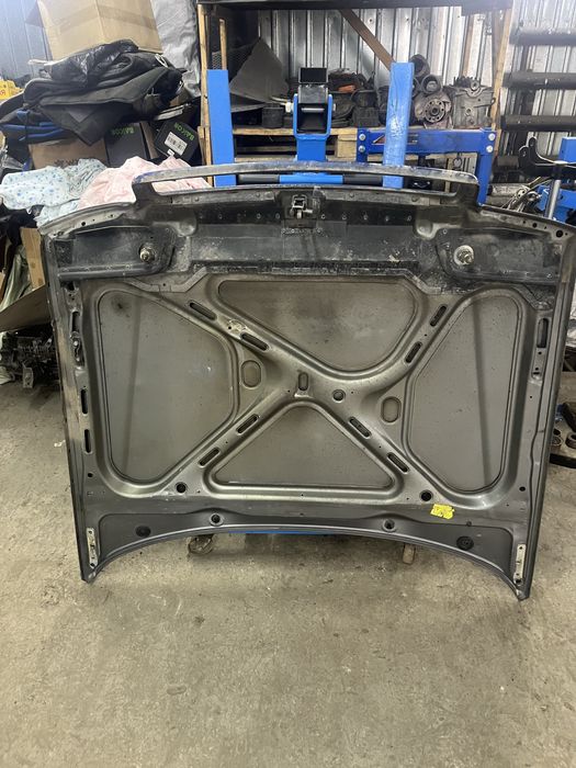 Продам капот от Ауди 80 Б4