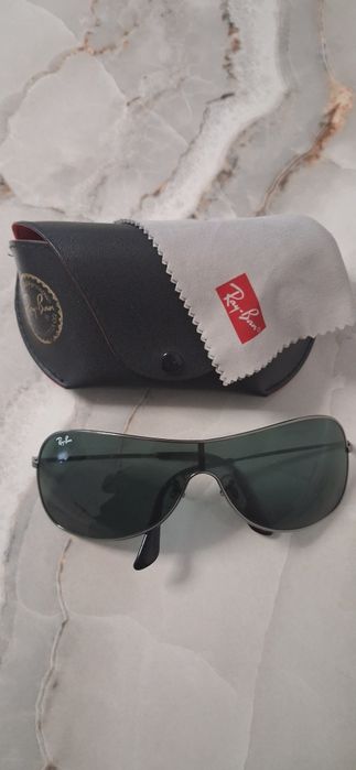 Vând ochelari Ray-Ban