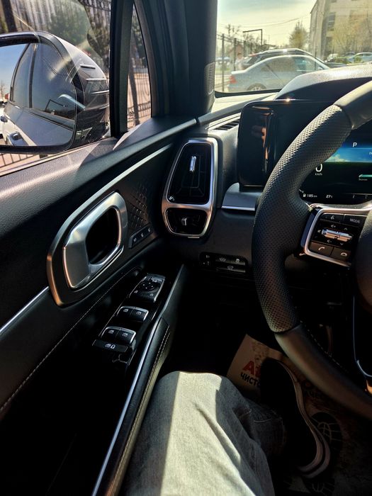 Продаётся кия соренто 2.5  7местый