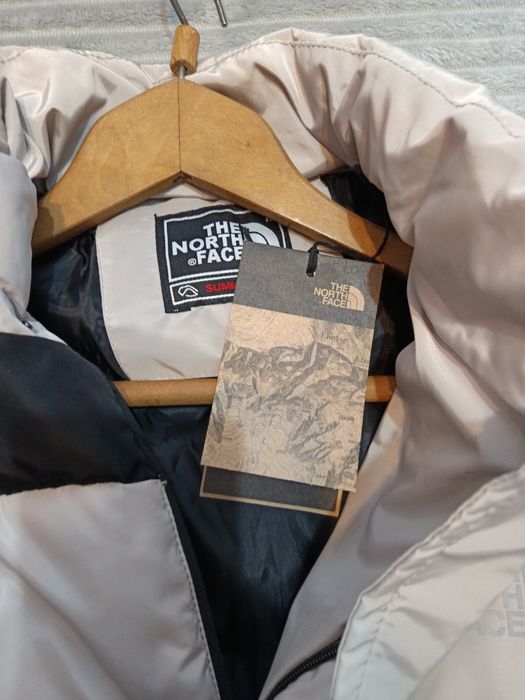 Здравейте продавам якета