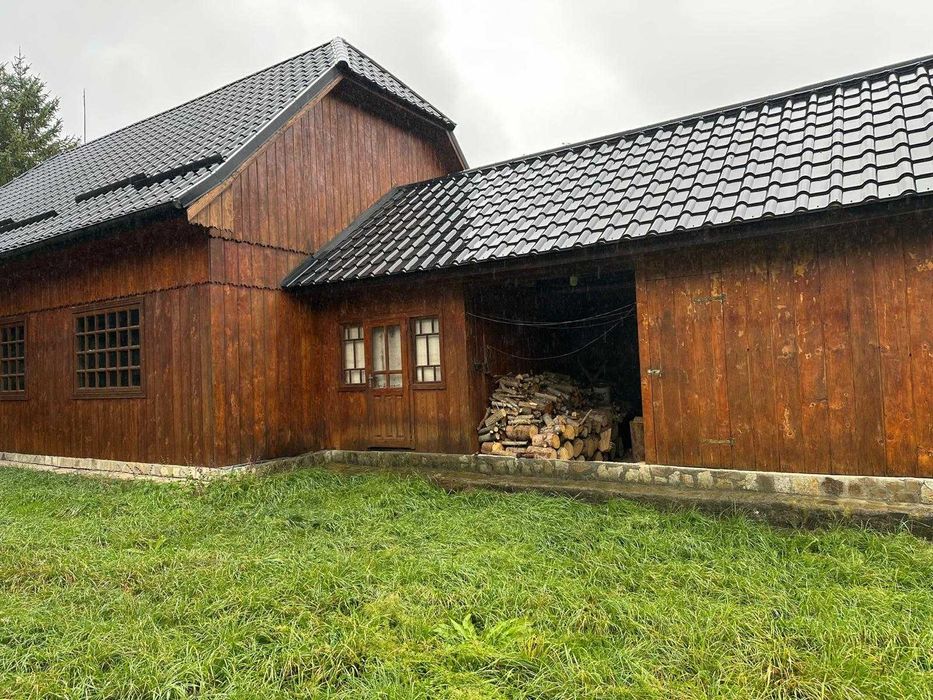 Vand casa in Sucevita