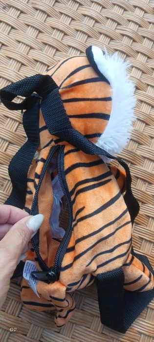 7 ранички/чантички и 1 портмоне