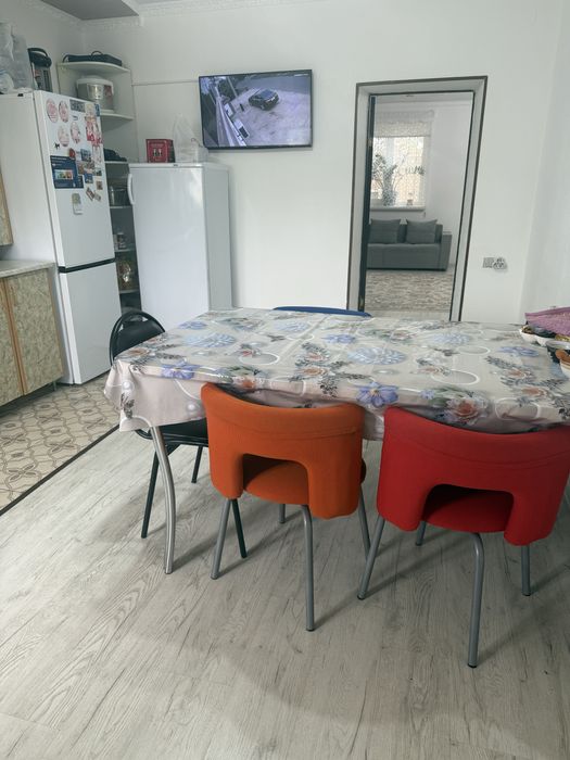 Дом 3-х этажный.