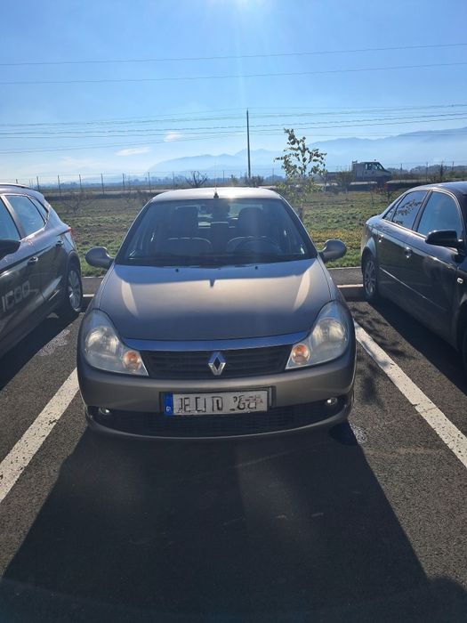 Renault symbol 2011 E 5