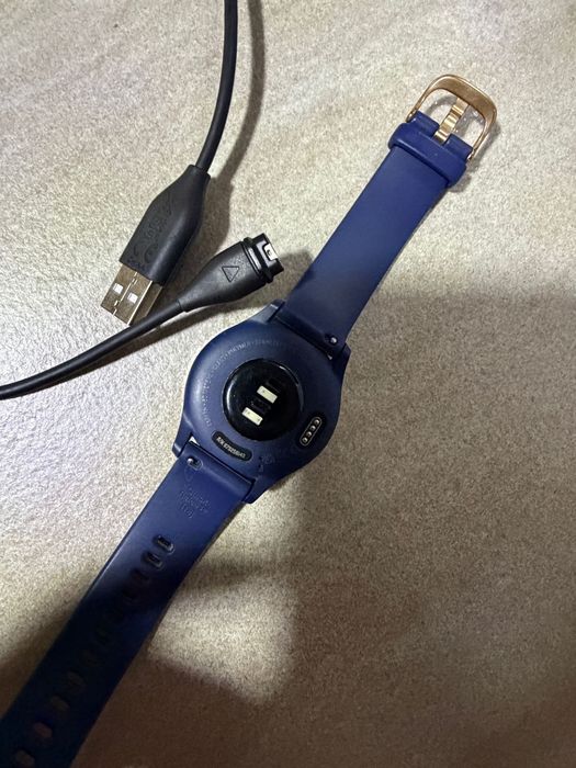Ceas smartwatch Garmin Vivomove 3S