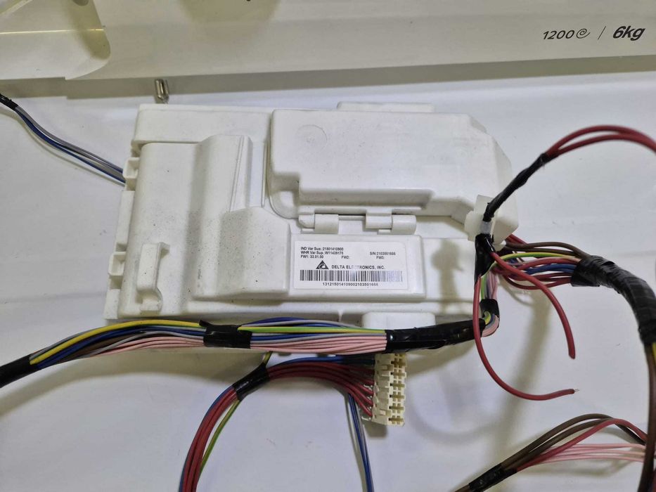 Placa electronica masina de spalat Indesit MTWSE61252, modul / R3