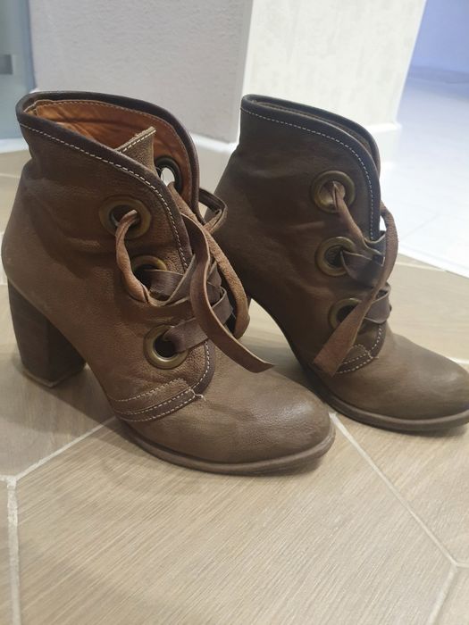 Полусапожки женские