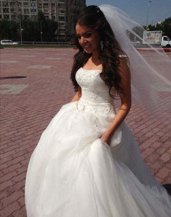 Продам шикарное свадебное платье
