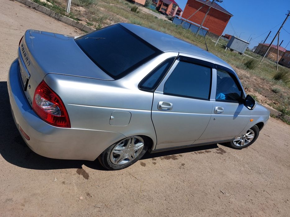 Приора продам зв