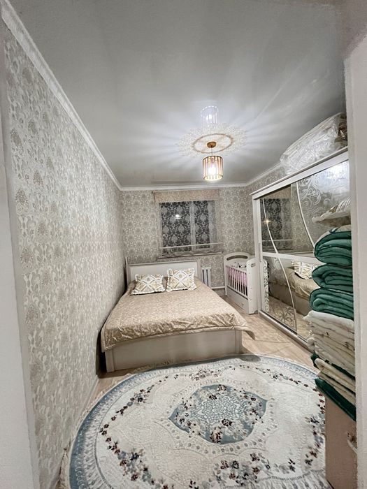 Продаётся спальный гарнитур в классическом стиле