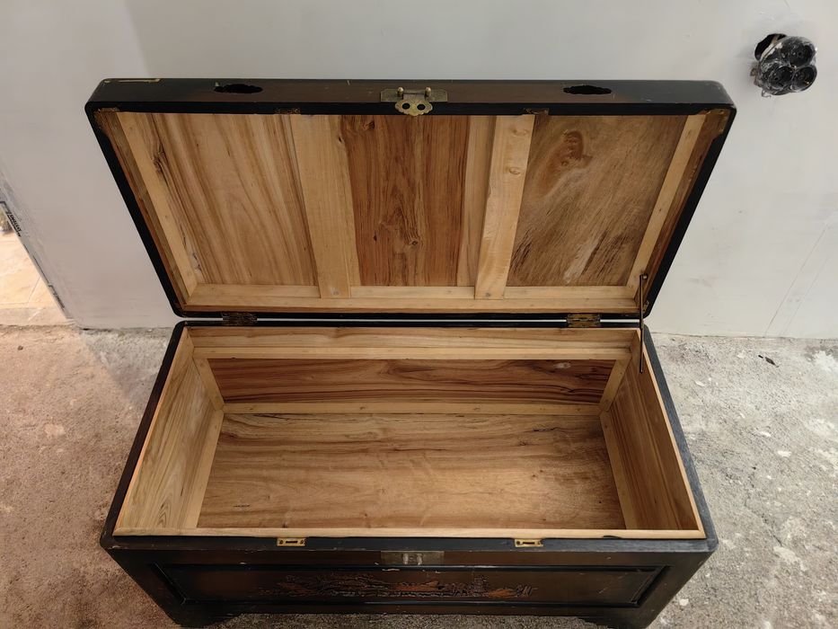 Стар китайски скрин с дърворезба от сандалово дърво