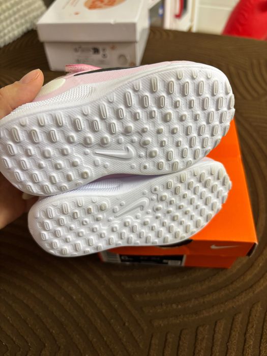 Бебешки маратонки Nike revolution 7