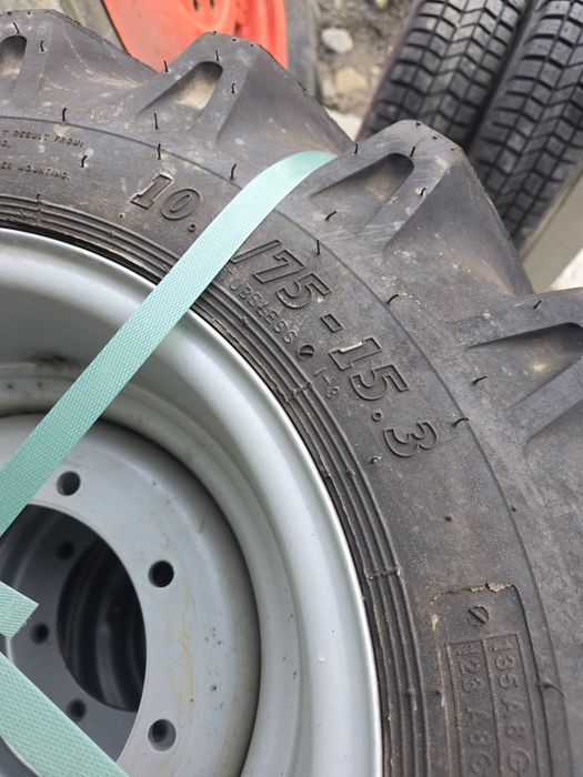 Piese tractor motoagricola, anvelope.10.0-15,3